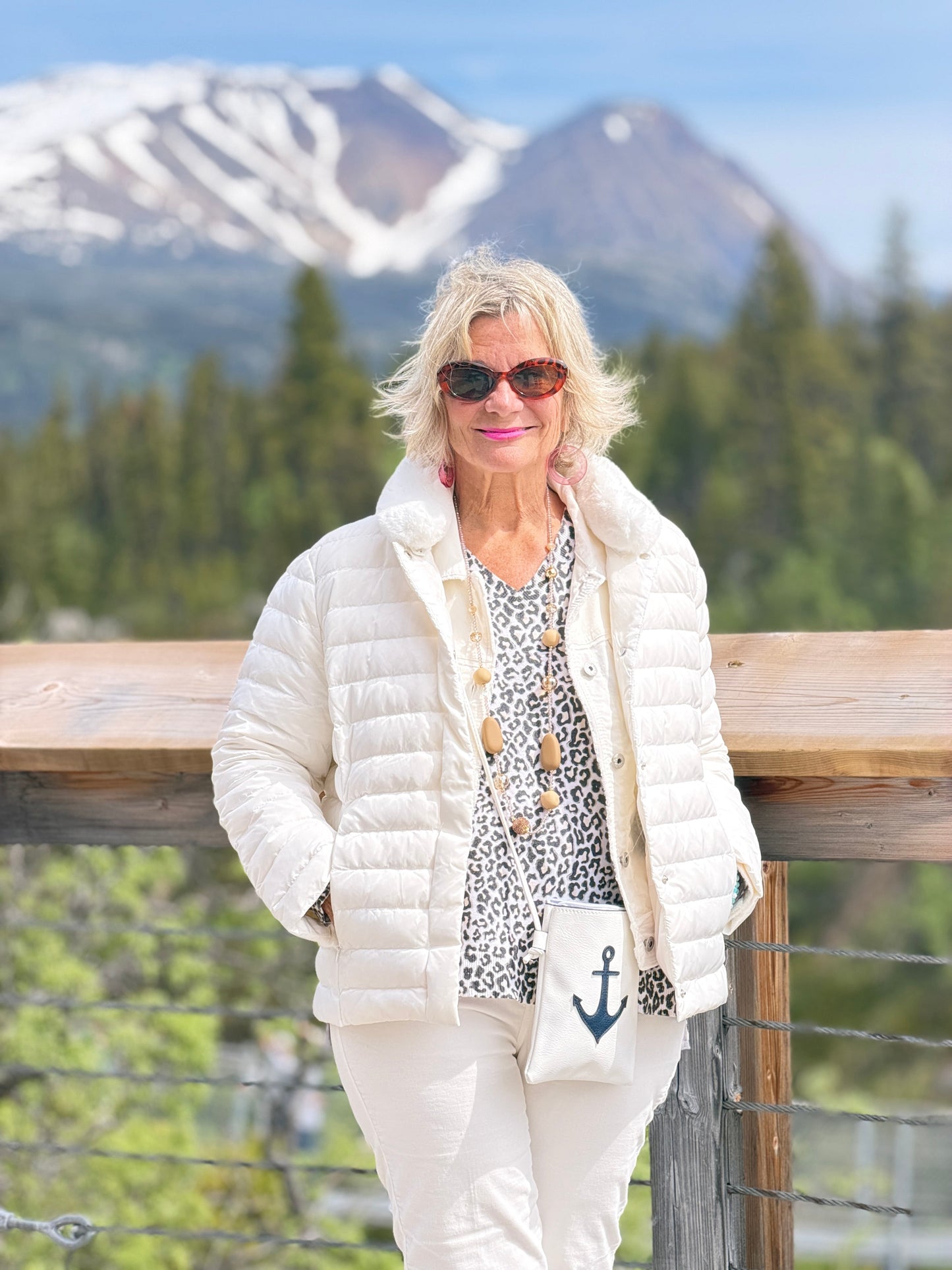 LULU-B CASHMERE CHEETAH V NECK TOP