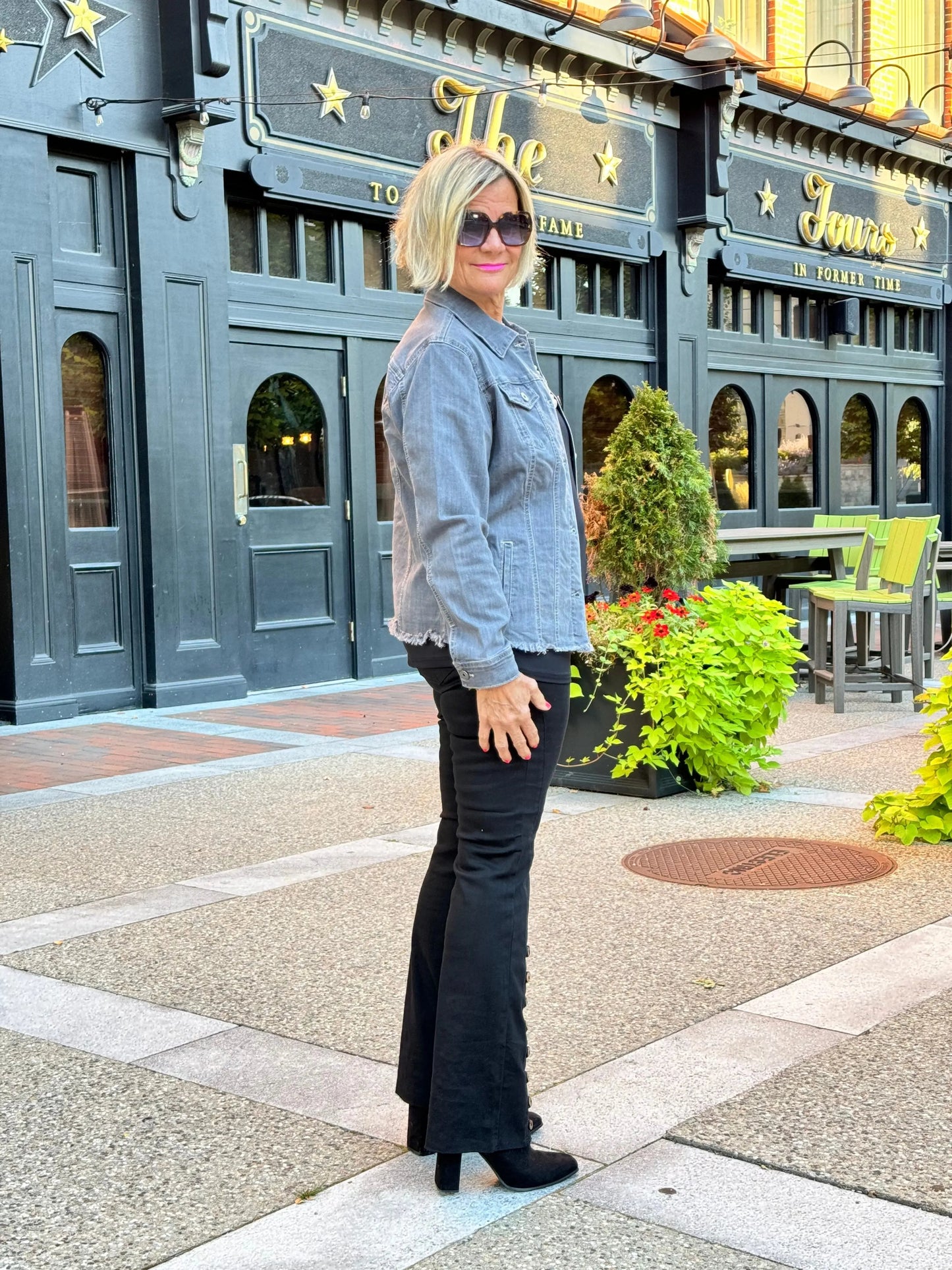 Ethyl The Long Black Lean Flair Jean -